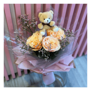 Buchet trandafiri și ursuleț