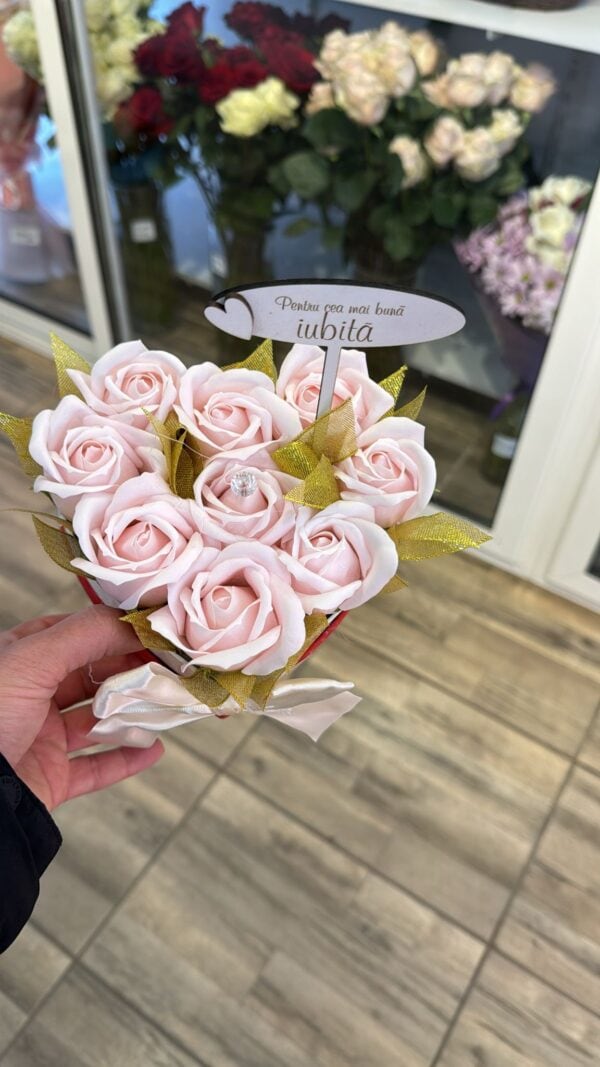 Aranjament flori de săpun